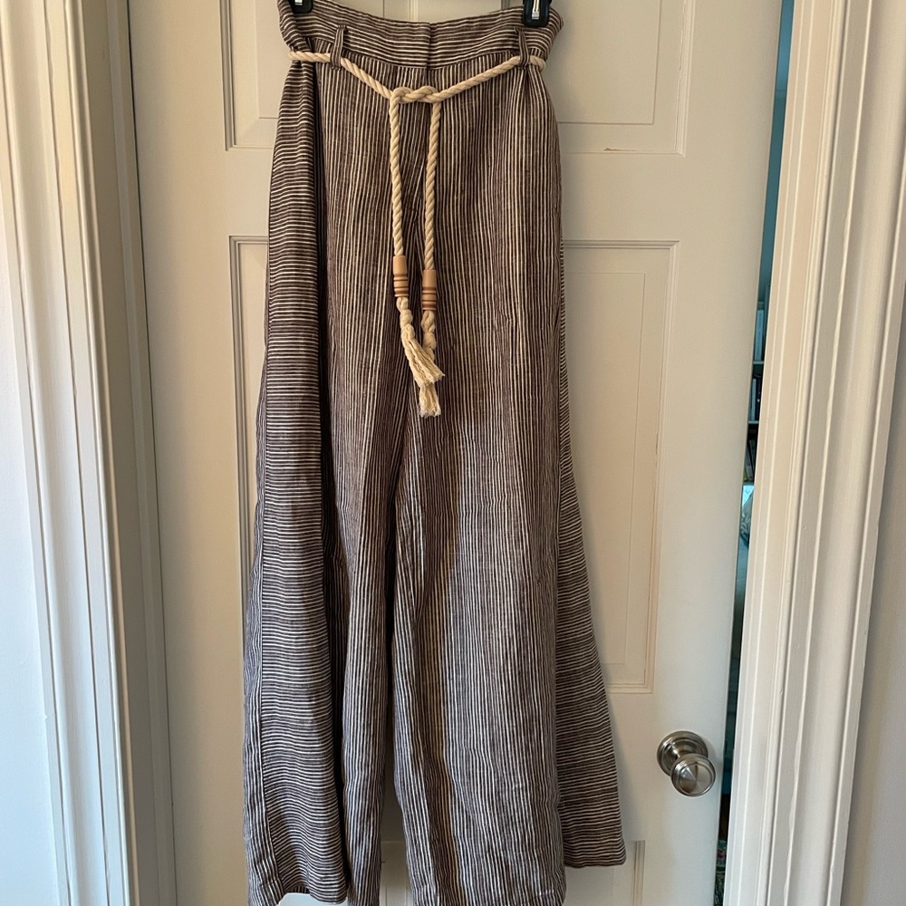 Anthropologie Wide legged linen pants Size 4.